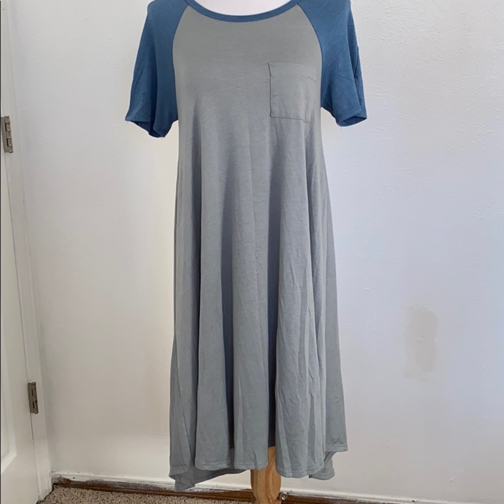 LuLaRoe Carly Gray Blue Colorblock Raglan High Low Swing Dress XS 2-4